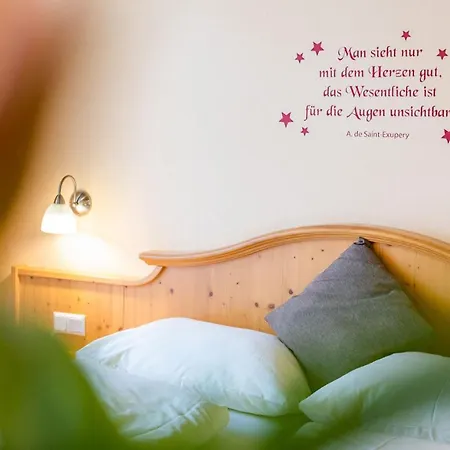 Hotel Post Hoenigwirt Kirchschlag in der Buckligen Welt Exteriér fotografie